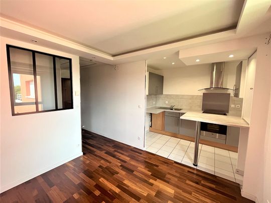 Location Appartement 2 pièces 49m² LE GRAND QUEVILLY 76120 - Photo 1