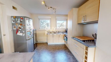 Location Appartement 4 pièces 82m² - Photo 5