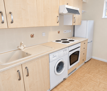 1 bedroom flat to rent - Photo 3