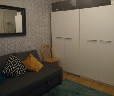 1 Bed Flat, Outram Road, CR0 - Photo 4