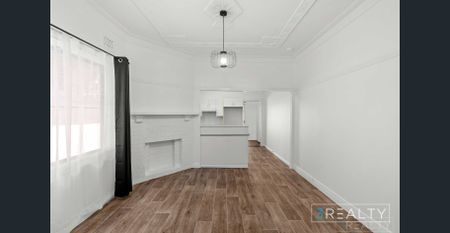 Inner City Charm with Coastal Convenience - Photo 5