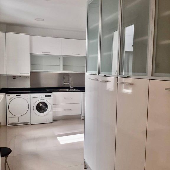 4 room luxury Flat for rent in Madrid, Spain - Photo 1