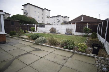 2 Beds Bungalow to Let on Cliffe Court, Preston - Photo 5