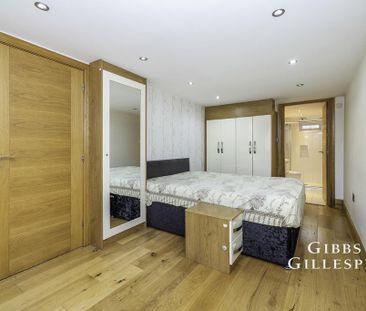 4 bedroom detached house to rent - Photo 2