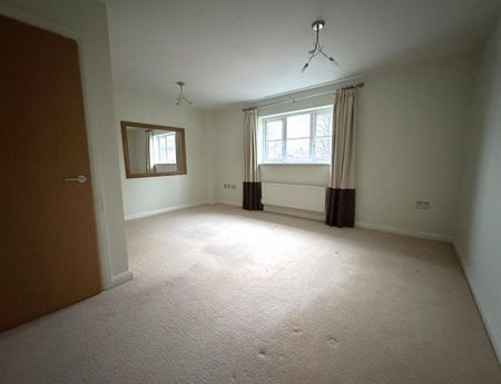 3 Bedroom Mews To Let - Photo 2