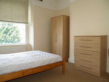 6 Bed - Trematon Terrace, Plymouth - Photo 4