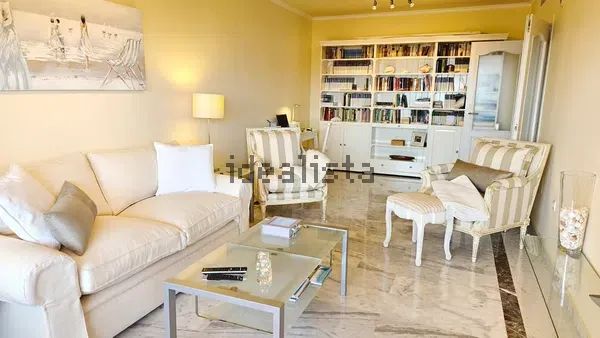 Alquiler de piso en Avenida Conde Rudi, 2 - Photo 1