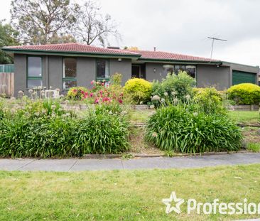 8 Sabre Court, Ferntree Gully VIC 3156 - Photo 3