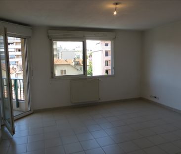 Location Appartement 2 pièces 40m² - Photo 2