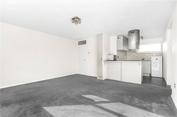 New Court, Addlestone, Surrey, KT15 2EE - Photo 1