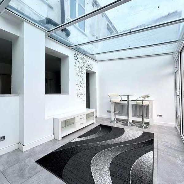 Farnworth Road, Thornton-cleveleys, FY5 - Photo 1