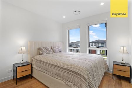 Three Bedroom Lovely and Modern Home - Photo 3