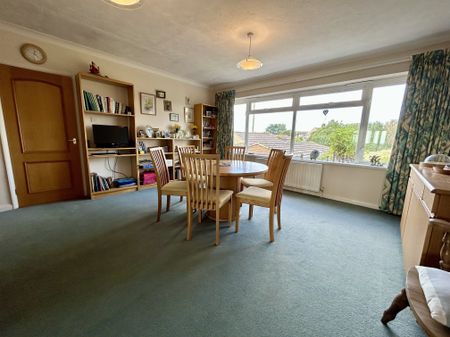 East Front Road, Bognor Regis - Photo 4