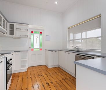 SPACIOUS CHARACTER HOME | 2 BED + STUDY/NURSERY - Photo 6