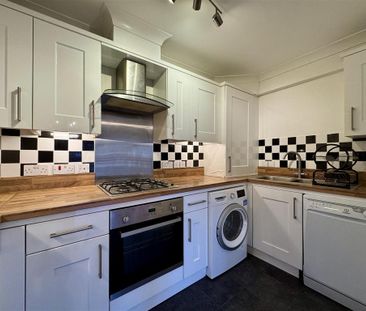 2 bedroom apartment to rent - Photo 6