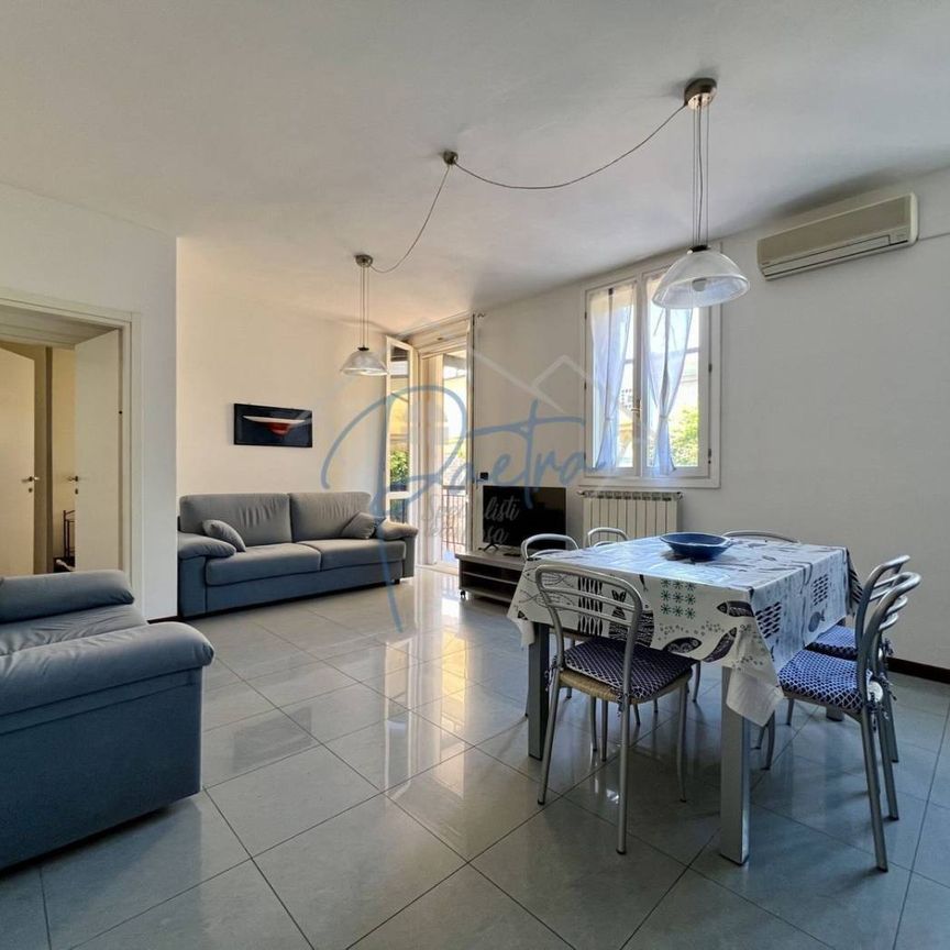 Trilocale viale Roma, 337, Marina di Massa Centro, Massa - Foto 1