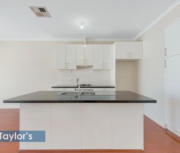 EASY TO MAINTAIN 3 BEDROOM HOME - Photo 6