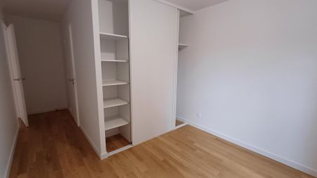 location Appartement T4 DE 81.1m² À COURBEVOIE - Photo 4