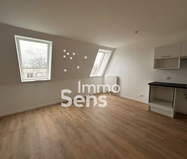 Location appartement - Lille République / Saint Michel - Photo 2