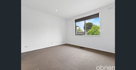 Spacious Family Home - Photo 2