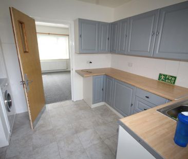 5 bedroom semi-detached house to rent - Photo 5