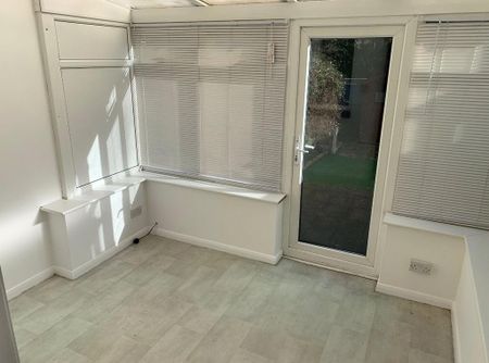 2 bedroom terraced house to rent - Photo 3