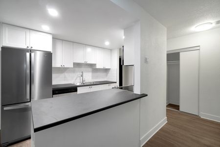 Renaissance On Shaw - Photo 4