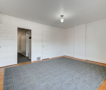 For Lease - 1239 College Street Unit# 2nd Flr, Toronto, Ontario - Photo 3