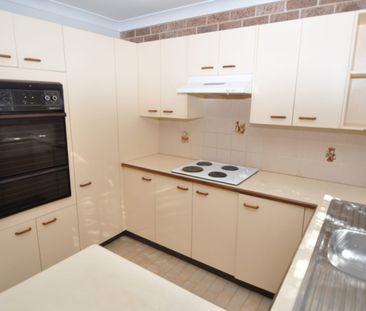 Spacious & Comfy Townhouse! - Photo 4