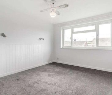 Topcliffe Court, Leeds, LS27 - Photo 5