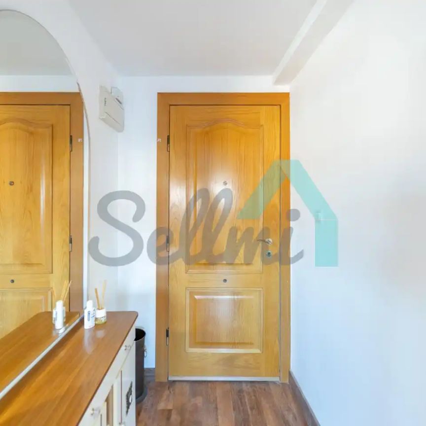 Piso de alquiler en Vázquez de Mella, Vallobín - Photo 1