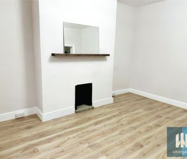 Clement Street, Birkby, Huddersfield, HD1 - Photo 2