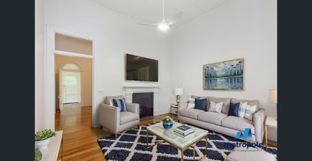 🏡 Cozy 2 Bedroom Rental House in Wooloowin - Your Perfect Home! 🌟 - Photo 3