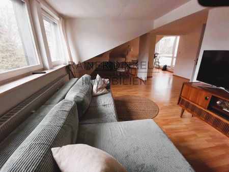 Stilvolle Dachgeschosswohnung in Altbauvilla - Foto 2