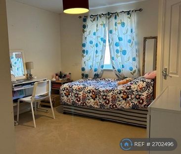 4 bedroom detached house to rent - Photo 6