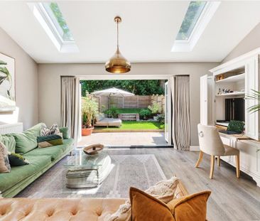 4 bedroom semi-detached house to rent - Photo 2