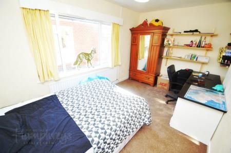 Lowes Barn Bank, Durham, DH1 - Photo 1