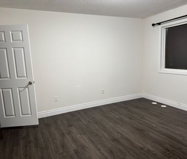 For Lease - 11 Etienne Street Unit# Upper, Toronto, Ontario - Photo 4