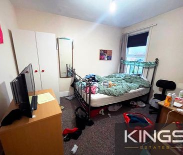 5 bedroom semi-detached house to rent - Photo 3