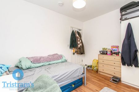 6 bed Detached House for Rent - Photo 4