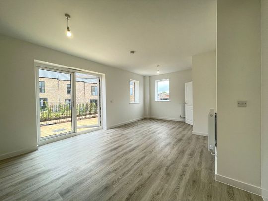 3 Bed End Terrace, Bird Close, B12 - Photo 1