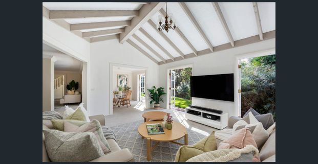 Grand Family Haven Backing Garigal National Park - Photo 1