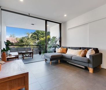 Modern Apartment with Spacious Balcony - Photo 3