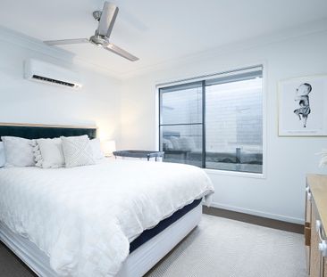 Style, Comfort & Practicality - Photo 6