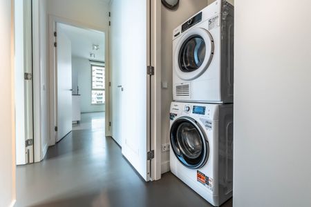 Te huur: Appartement Gustav Mahlerlaan 953 in Amsterdam - Photo 2