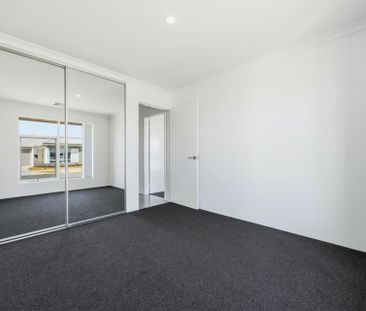 Brand New Large Family Home!! - Photo 6