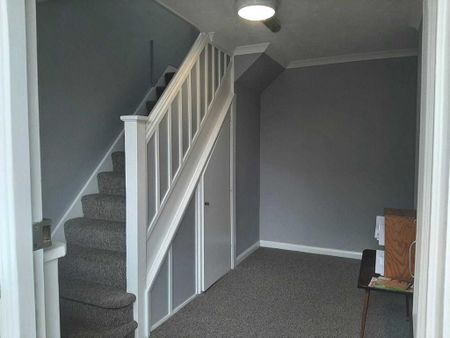 Studio to rent - Photo 5