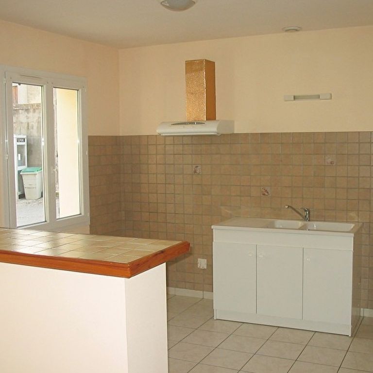 Location maison 4 pièces, 90.00m², Malviès - Photo 1