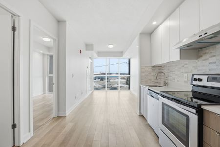 For Lease - 5240 Dundas Street Unit# B304, Burlington, Ontario - Photo 2