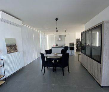 Ruim appartement met twee slaapkamers - Photo 2